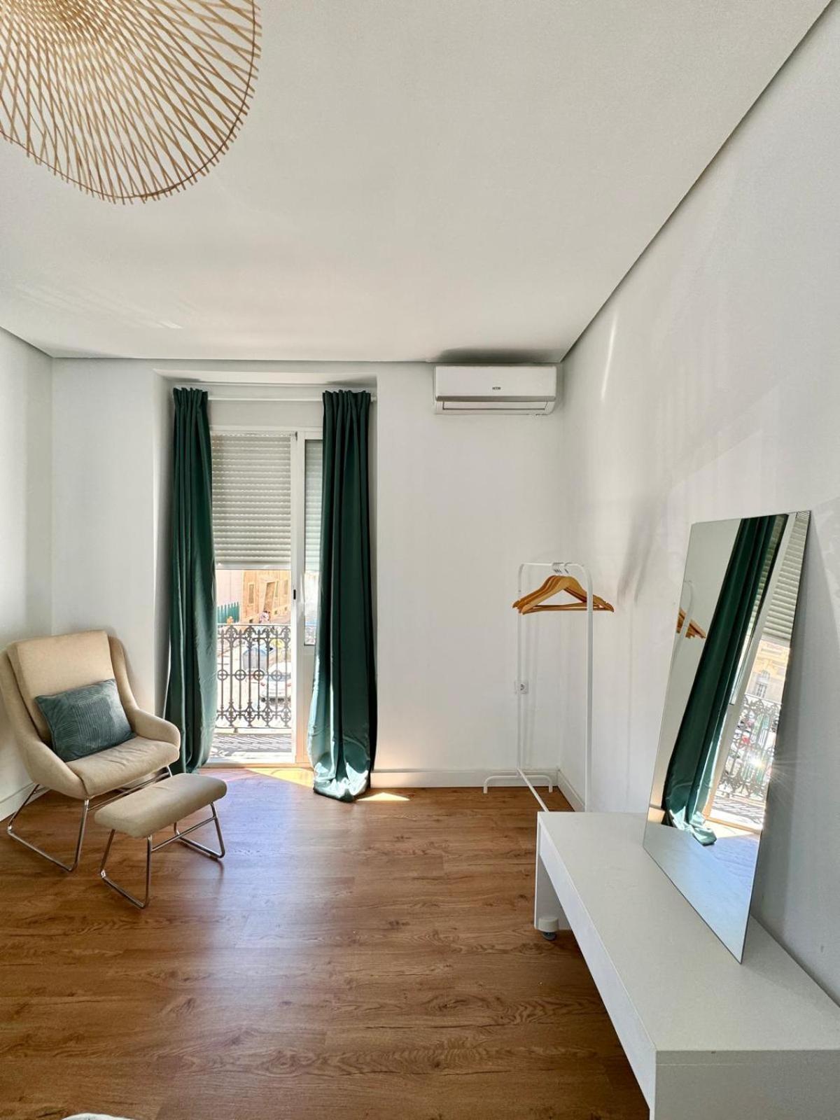 Vlc Center 4 Room Apartment Валенсия Экстерьер фото